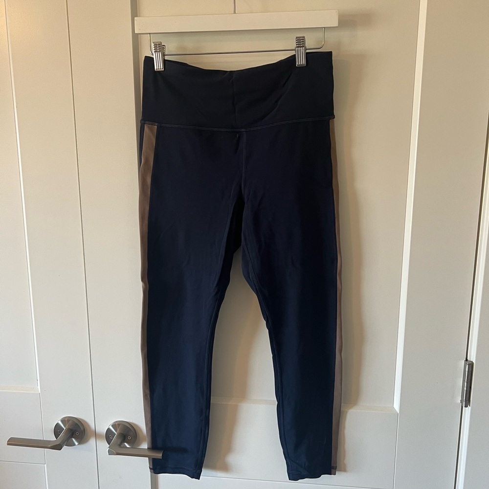 Athleta Elation Colorblock 7/8 Leggings in Navy and Tan